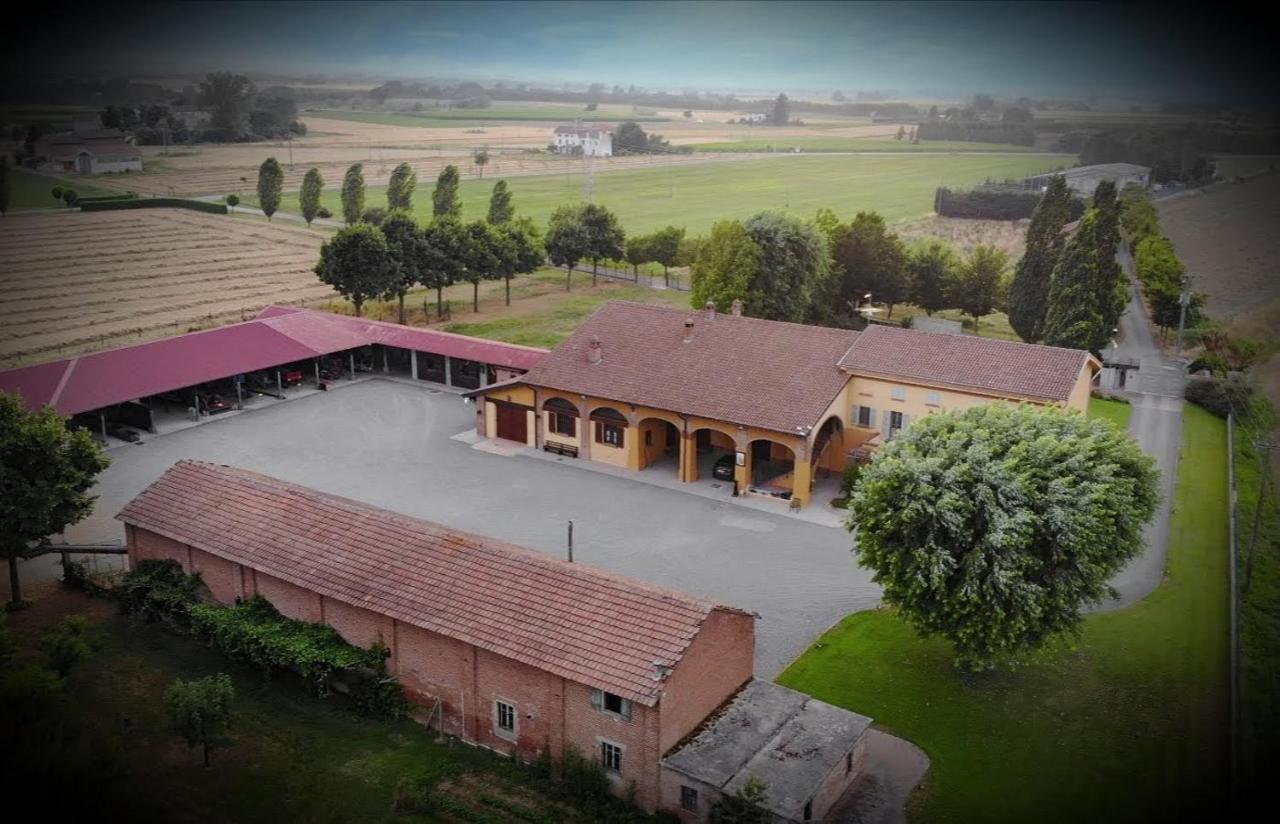 Cascina Merlanetta Alessandria Bagian luar foto